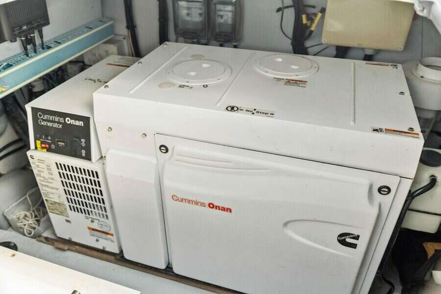 2012-lagoon-560-sail-9927043-20251021065600259-3 2012-lagoon-560-sail-9927043-20251021065600259-3