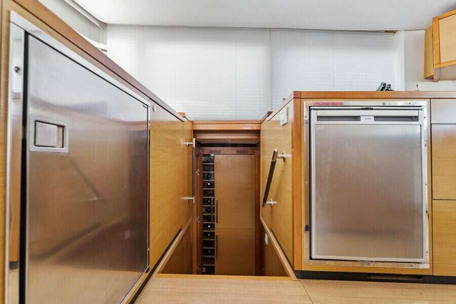 2012-lagoon-560-sail-9927043-20251021063306090-1 2012-lagoon-560-sail-9927043-20251021063306090-1