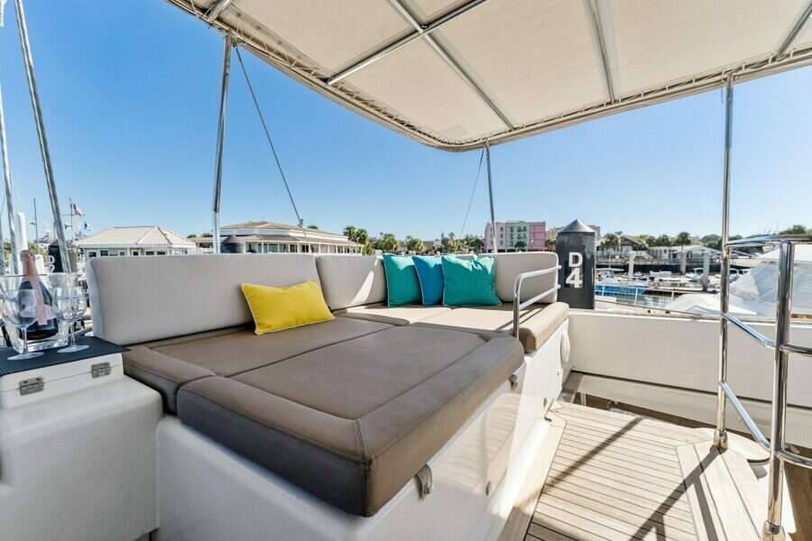 2012-lagoon-560-sail-9927043-20251021062936530-2 2012-lagoon-560-sail-9927043-20251021062936530-2