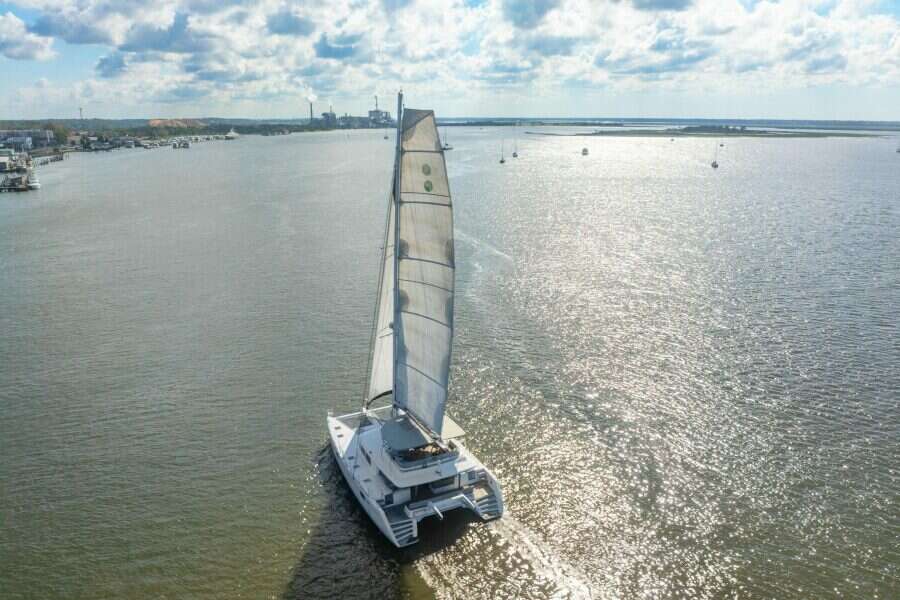 2012-lagoon-560-sail-9927043-20251021065731517-4 2012-lagoon-560-sail-9927043-20251021065731517-4