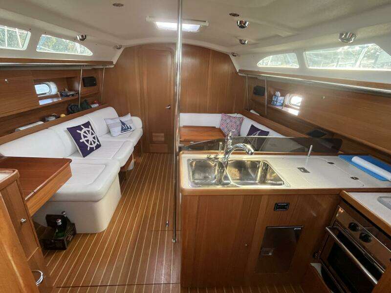 Selah 35ft Catalina Yacht For Sale