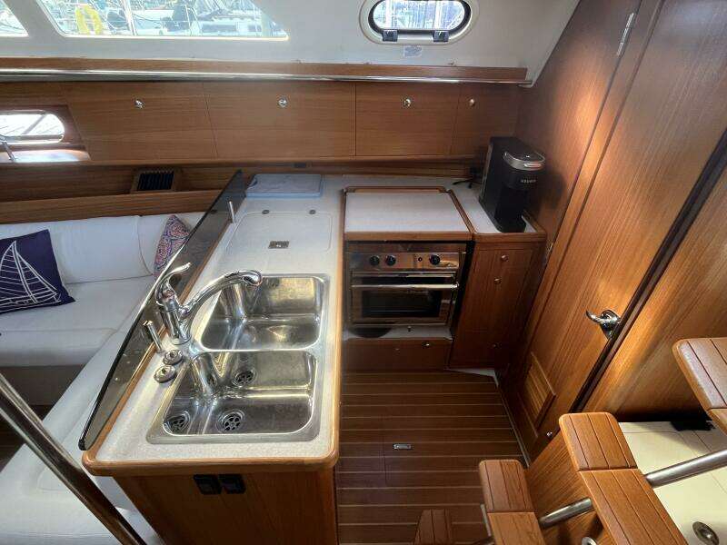 Selah 35ft Catalina Yacht For Sale