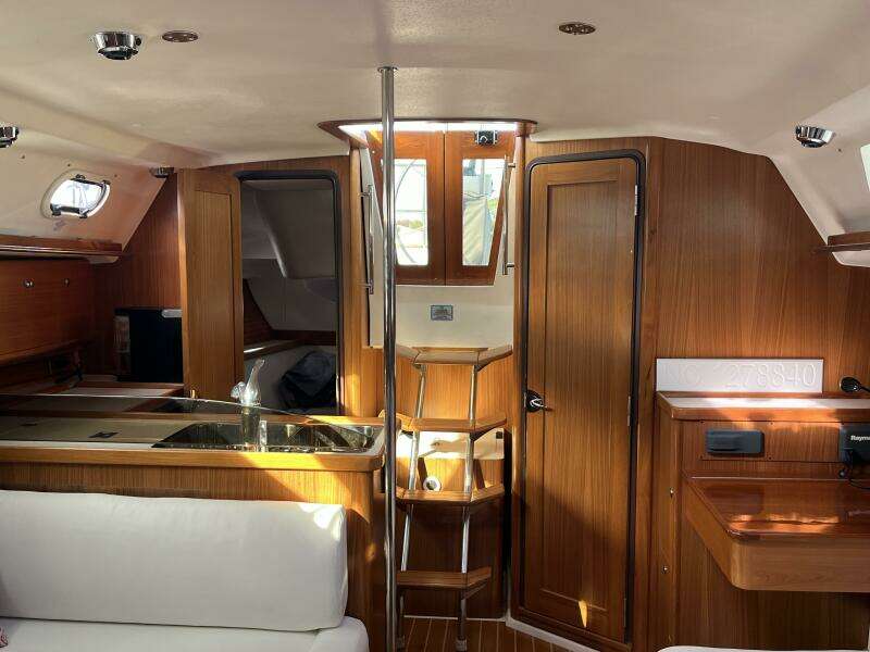 Selah 35ft Catalina Yacht For Sale