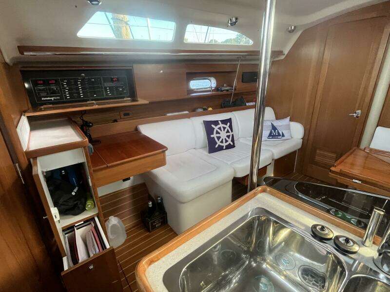 Selah 35ft Catalina Yacht For Sale