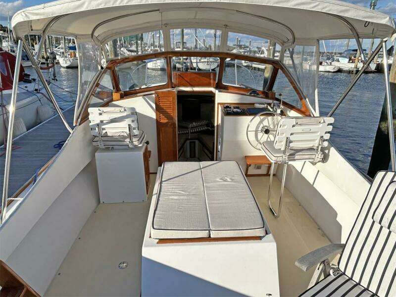 Cockpit Looking Forward Cockpit Looking Forward