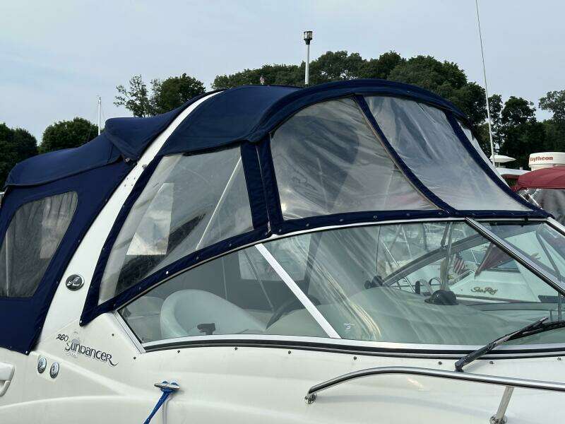 Hammered 26ft Sea Ray Yacht For Sale