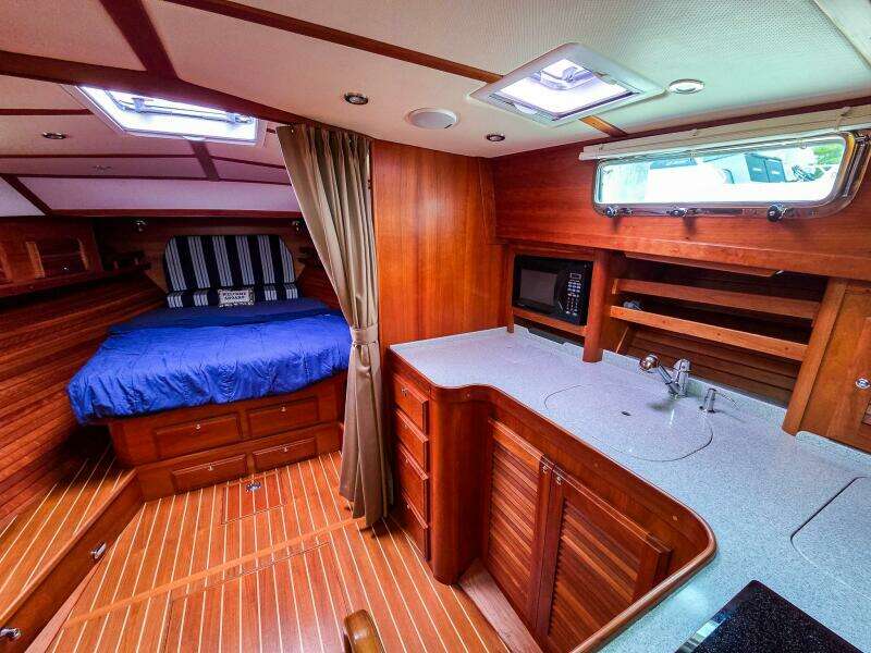 34ft Sabre Yacht For Sale