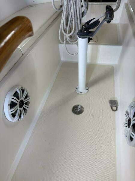 25ft W D  Schock Yacht For Sale 25ft W D  Schock Yacht For Sale