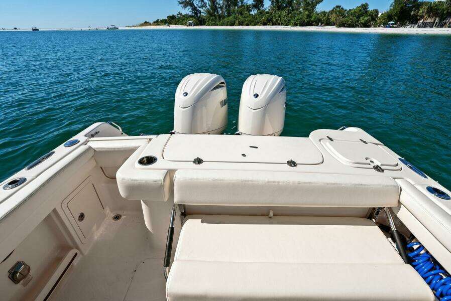 Grady White 275 Freedom 2025 - Cockpit 