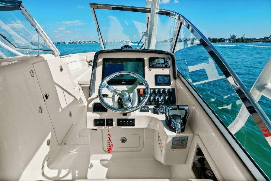 Grady White 275 Freedom 2025 - Helm