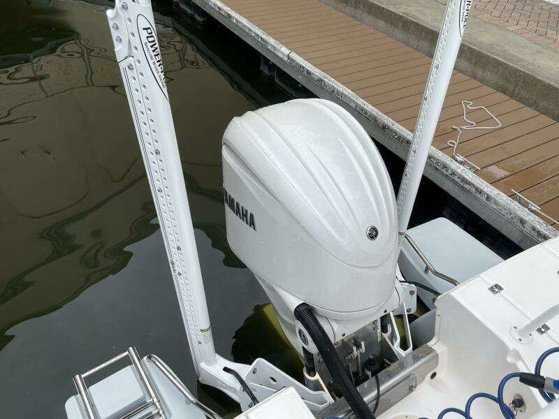 25ft Robalo Yacht For Sale