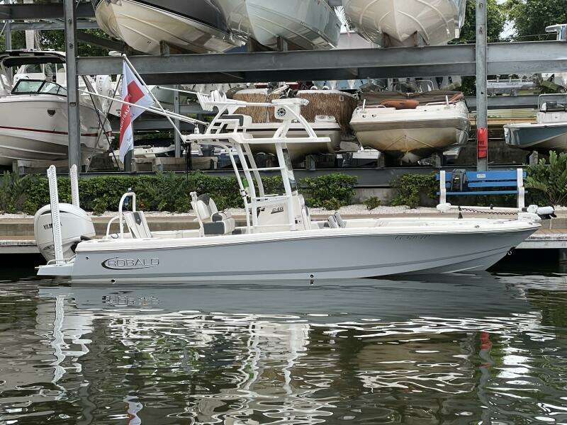 25ft Robalo Yacht For Sale