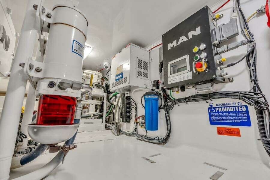 Amore Mia 46ft Viking Yacht For Sale