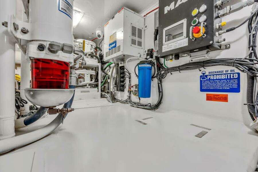 Amore Mia 46ft Viking Yacht For Sale