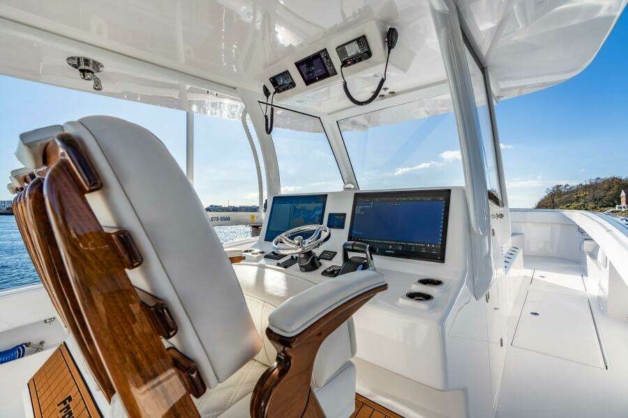 43ft Front Runner Yacht For Sale
