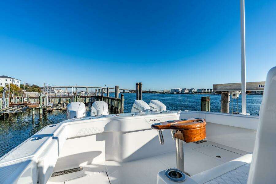 43ft Front Runner Yacht For Sale