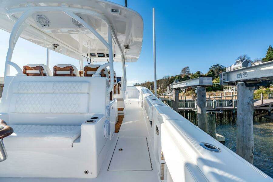 43ft Front Runner Yacht For Sale