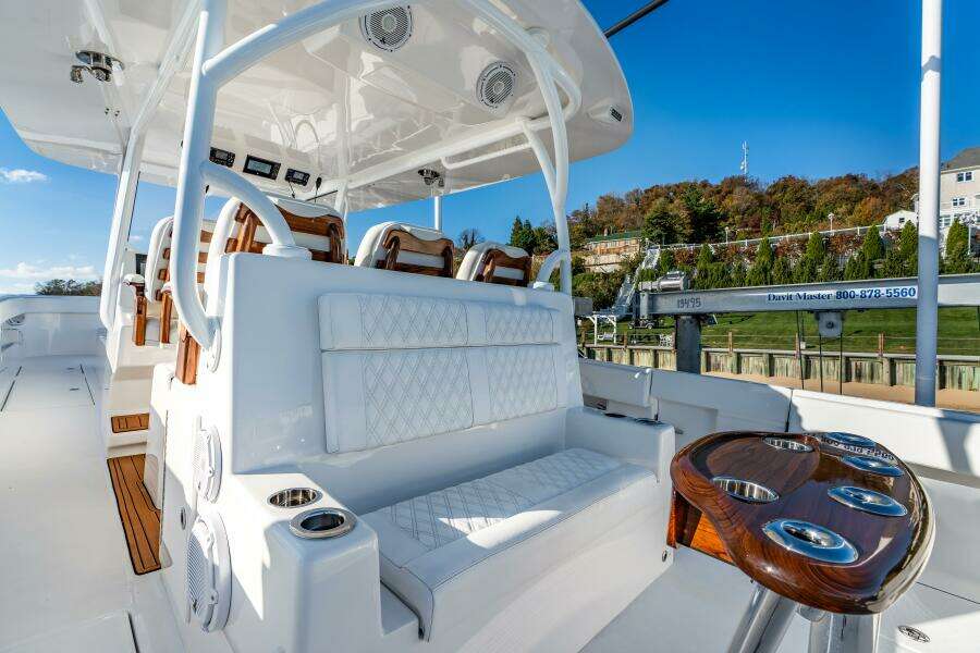 43ft Front Runner Yacht For Sale