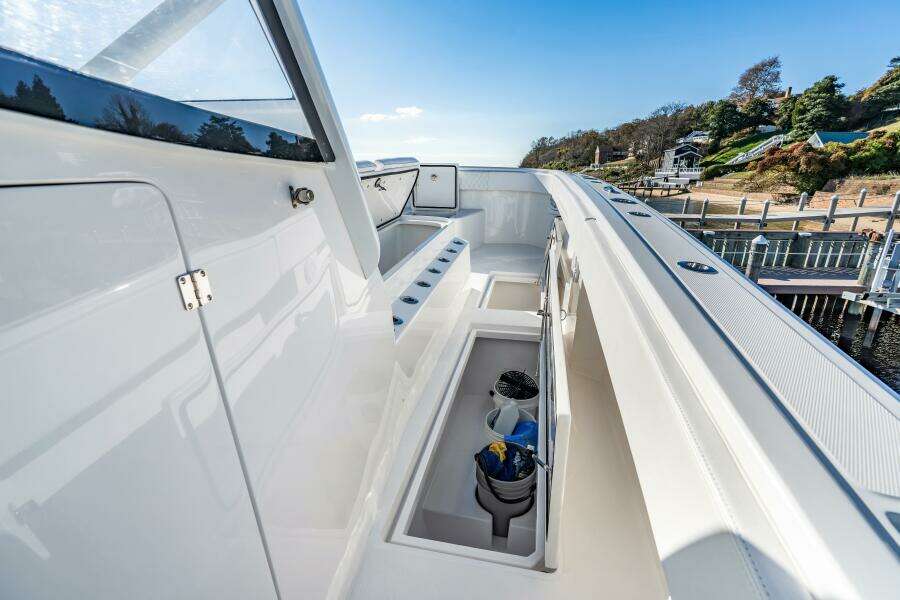 43ft Front Runner Yacht For Sale