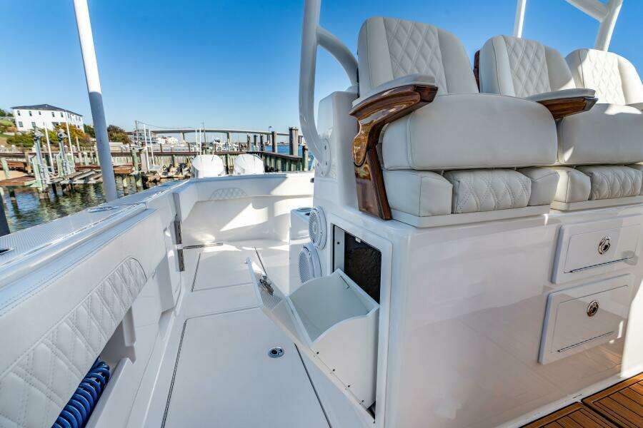 43ft Front Runner Yacht For Sale