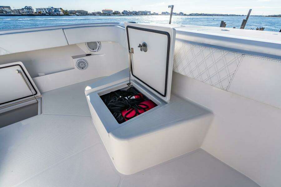 43ft Front Runner Yacht For Sale