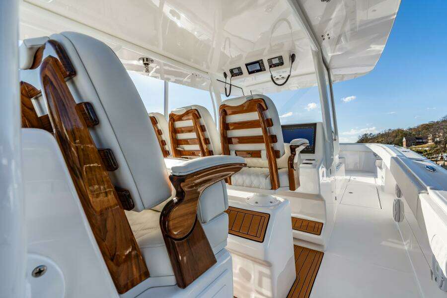 43ft Front Runner Yacht For Sale
