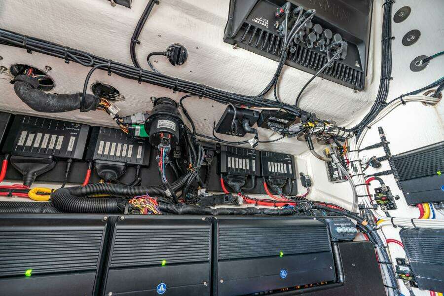 43ft Front Runner Yacht For Sale