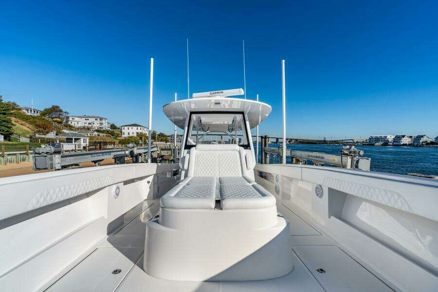 43ft Front Runner Yacht For Sale