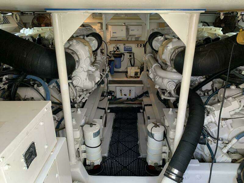 Pier Pressure 50ft Viking Yacht For Sale