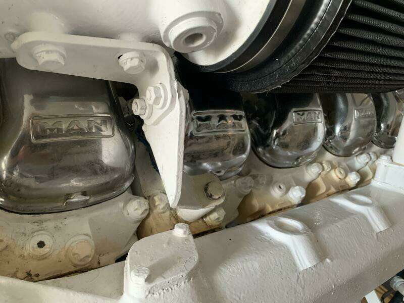 Pier Pressure 50ft Viking Yacht For Sale