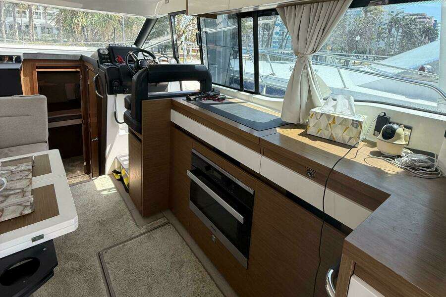 37ft Jeanneau Yacht For Sale