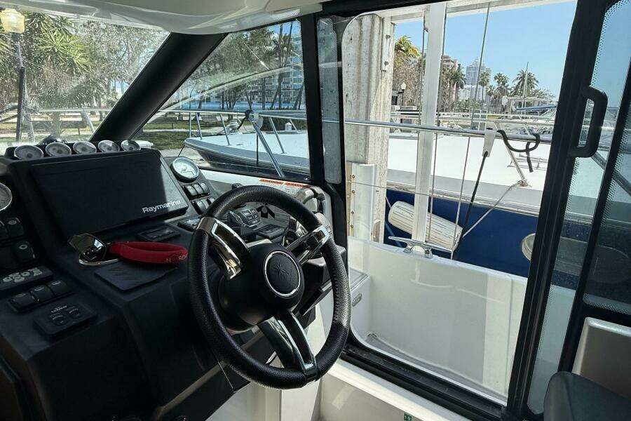 37ft Jeanneau Yacht For Sale