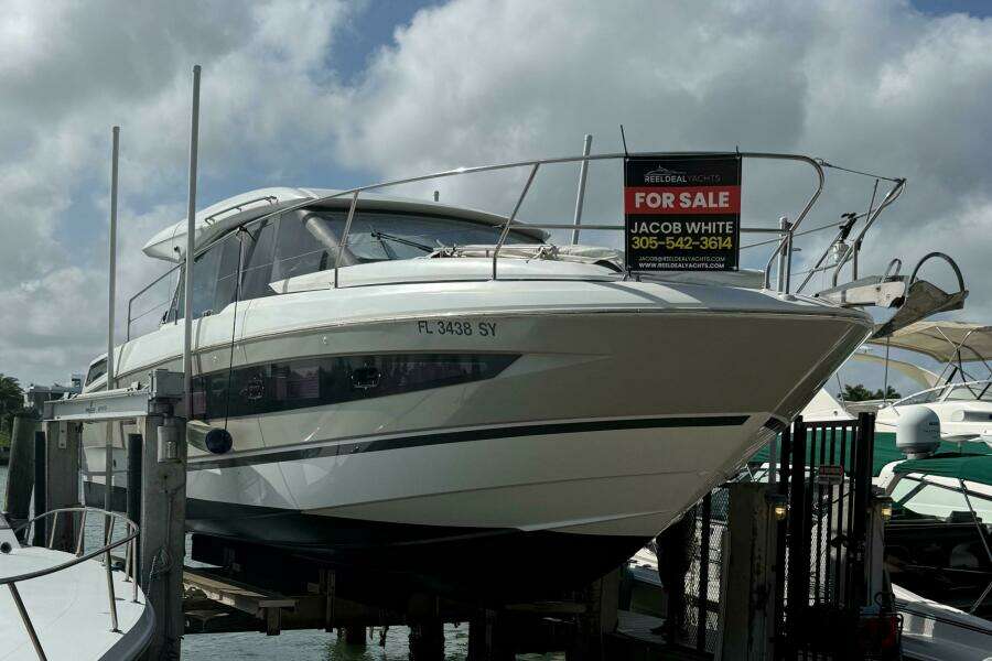 37ft Jeanneau Yacht For Sale