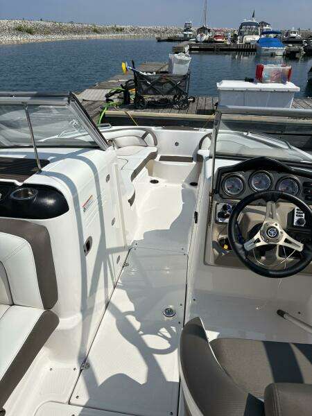 24ft Yamaha Boats Yacht For Sale