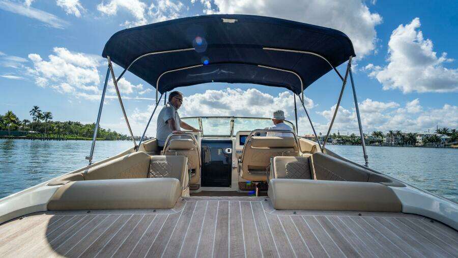 Corsair 28ft Chris Craft Yacht For Sale