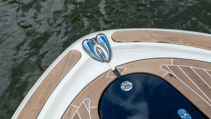 Corsair 28ft Chris Craft Yacht For Sale