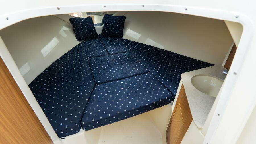 Corsair 28ft Chris Craft Yacht For Sale