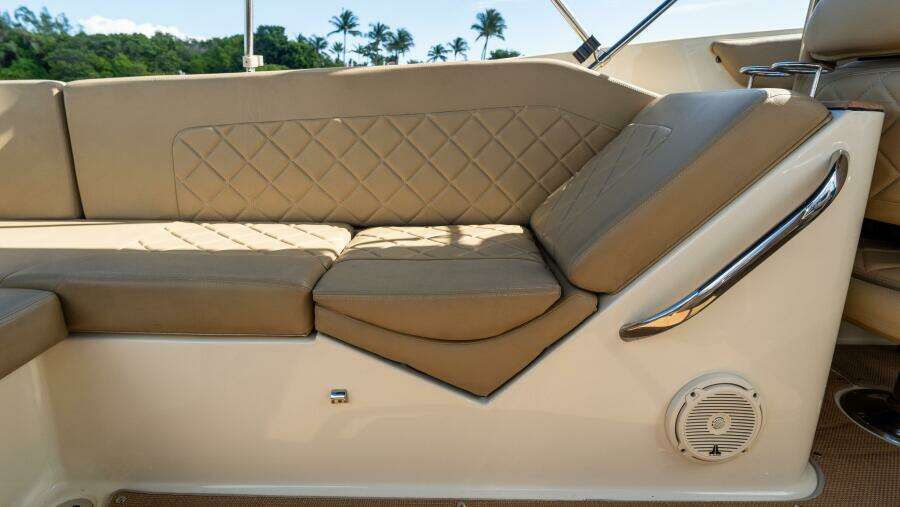 Corsair 28ft Chris Craft Yacht For Sale