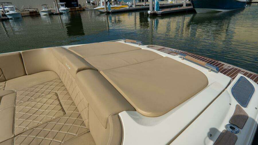 Corsair 28ft Chris Craft Yacht For Sale