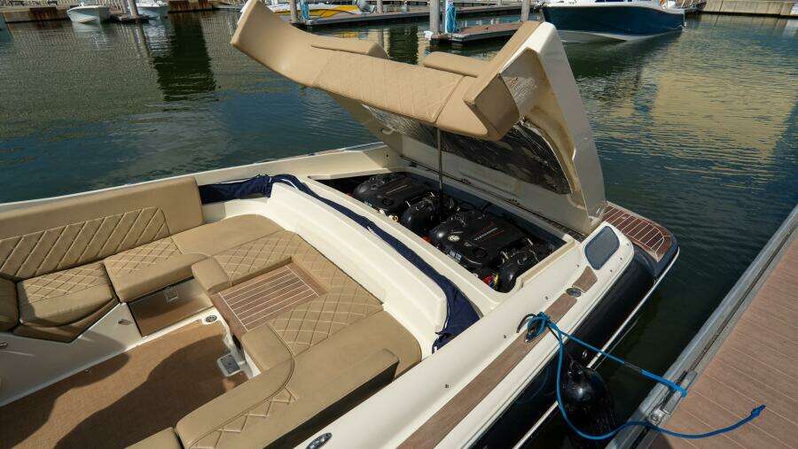 Corsair 28ft Chris Craft Yacht For Sale