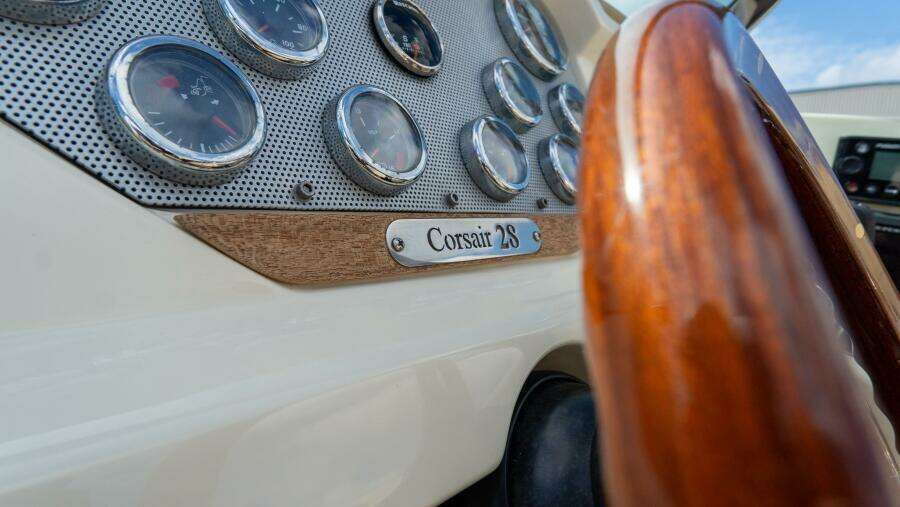 Corsair 28ft Chris Craft Yacht For Sale