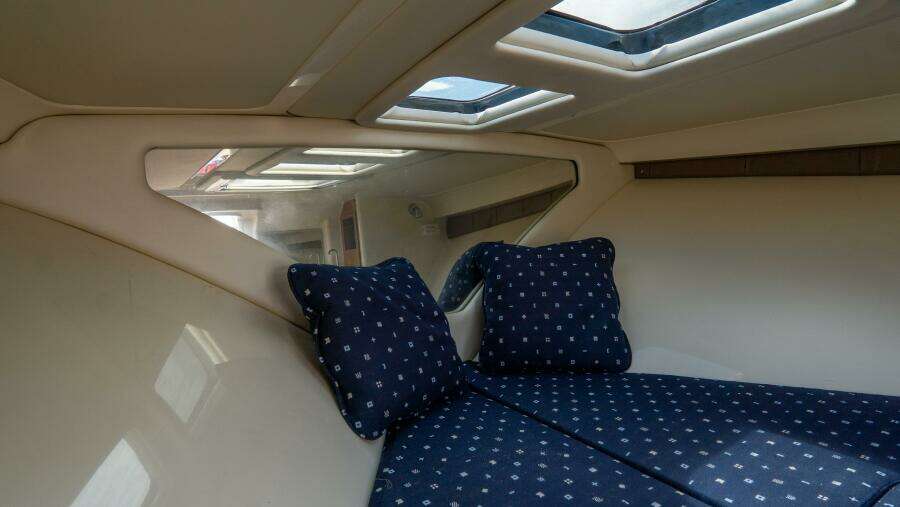 Corsair 28ft Chris Craft Yacht For Sale