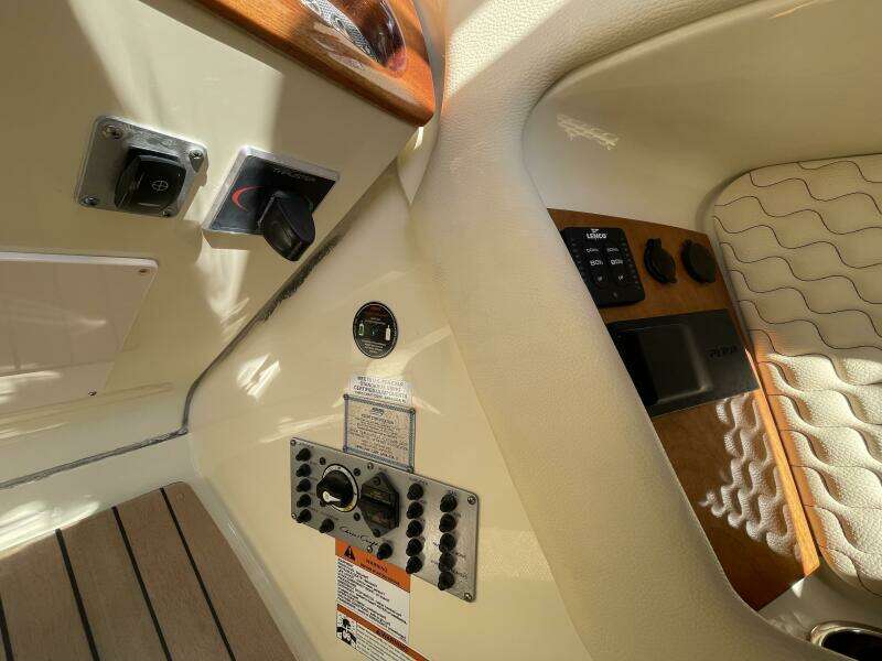 28ft Chris Craft Yacht For Sale 28ft Chris Craft Yacht For Sale