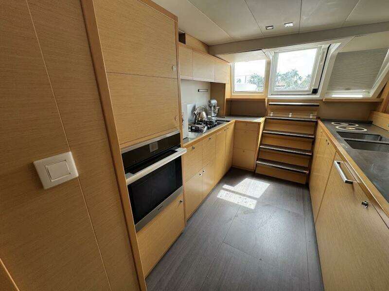 63ft Lagoon Yacht For Sale 63ft Lagoon Yacht For Sale