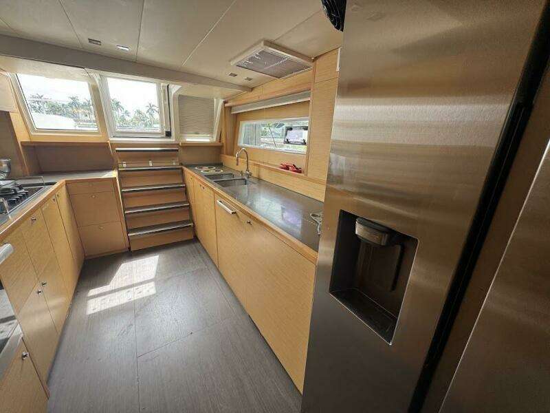 63ft Lagoon Yacht For Sale 63ft Lagoon Yacht For Sale