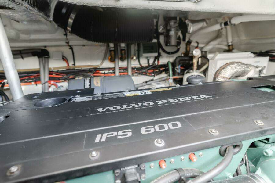 Special Place 42ft Bavaria Yacht For Sale Special Place 42ft Bavaria Yacht For Sale