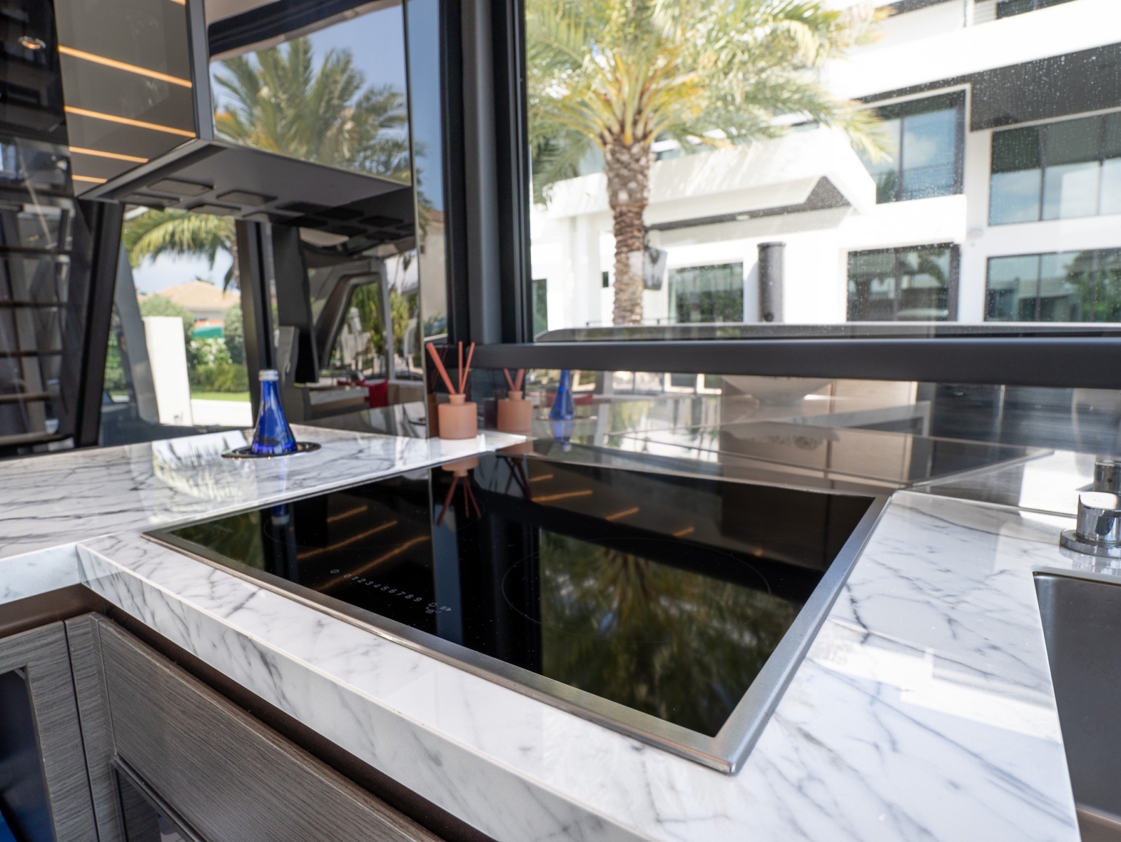 62' 2024 Explorer EX62