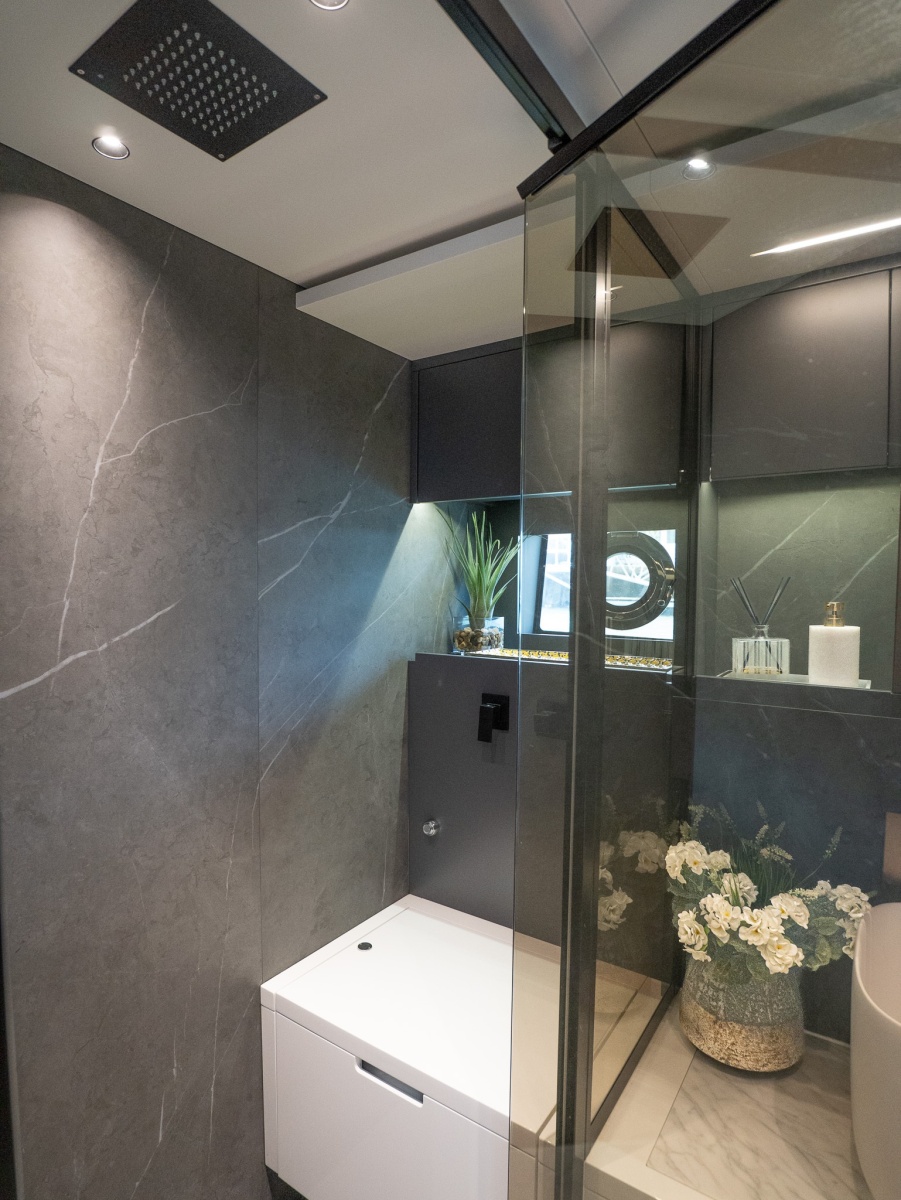 62' 2024 Explorer EX62