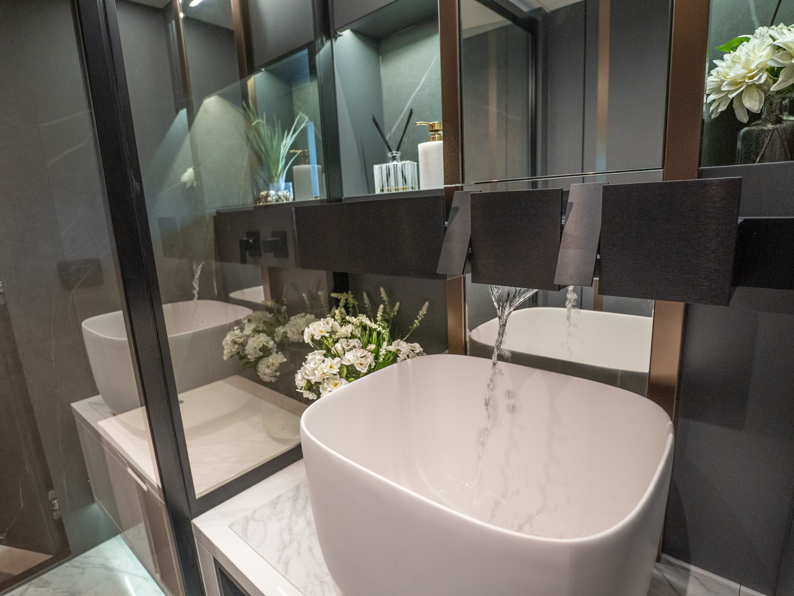 62' 2024 Explorer EX62