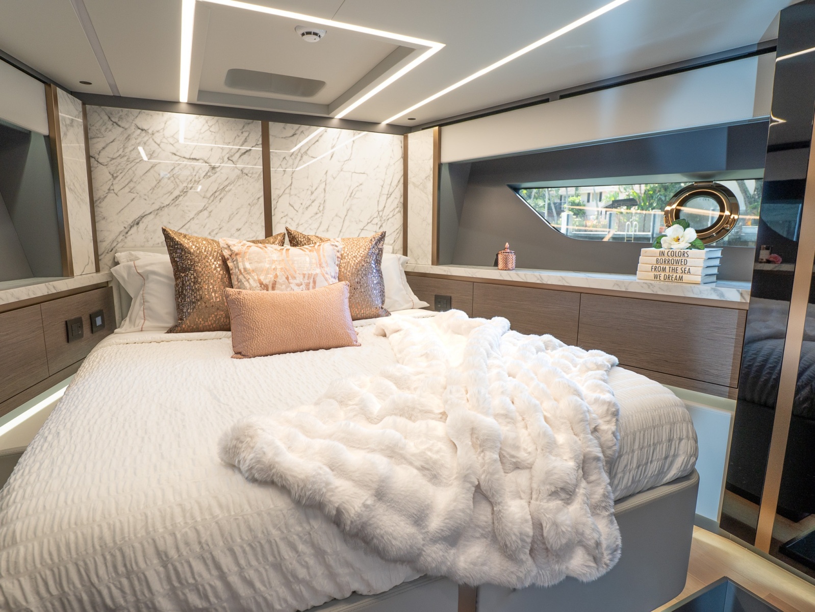 62' 2024 Explorer EX62